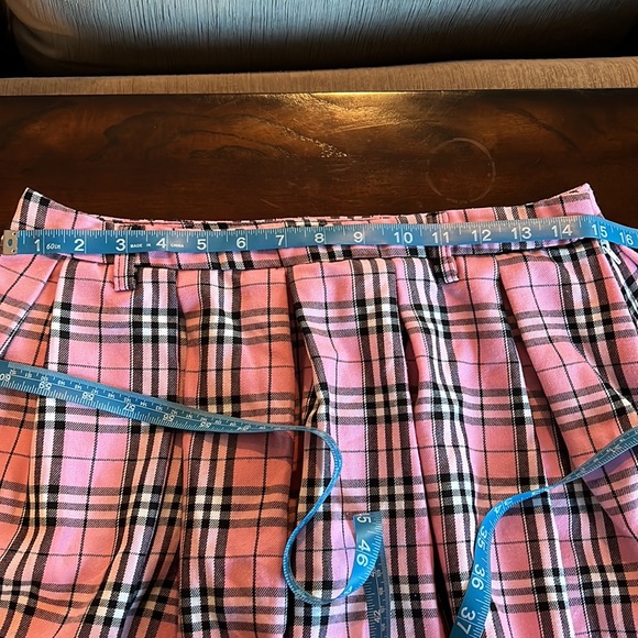 Hot Topic Pink Plaid Mini Skirt - Picture 8 of 9
